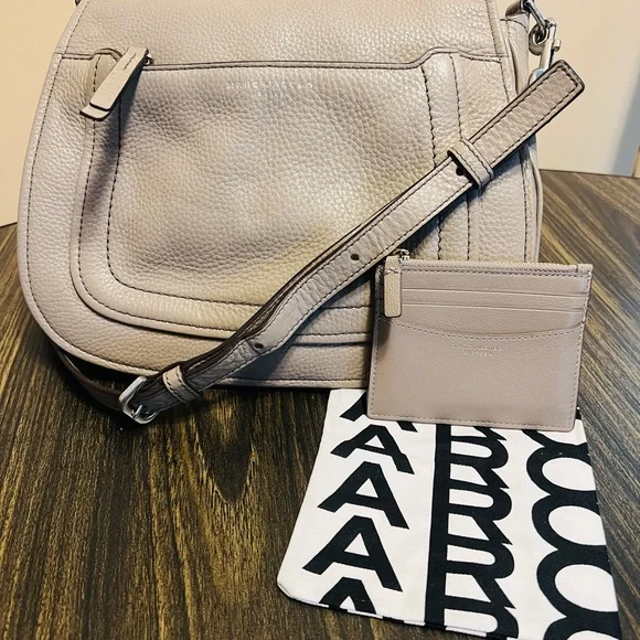 Marc Jacobs Taupe Shoulder Messenger Bag with Cardholder Duo - Picture 2 of 11